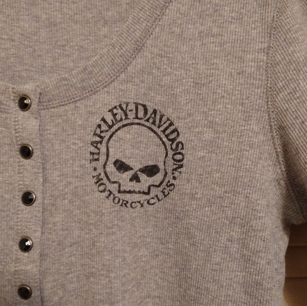 Harley- Davidson Women's Willie G Skull Snap Front Long Sleeve Henley -Size XL - Picture 7 of 13